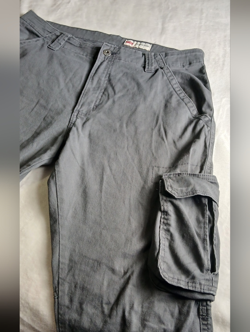 Wrangler Men's Gray Cargo Pants Size 33-30
